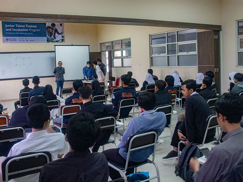 Junior Talent Trainee and Incubation Program